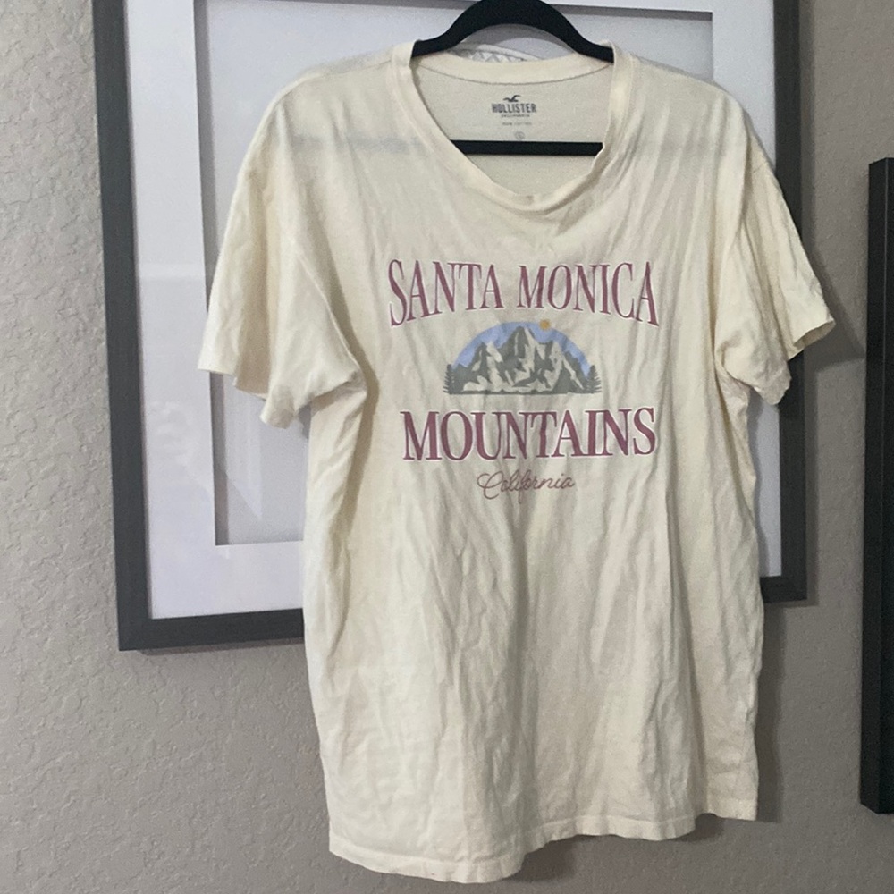 Hollister Tee Shirt